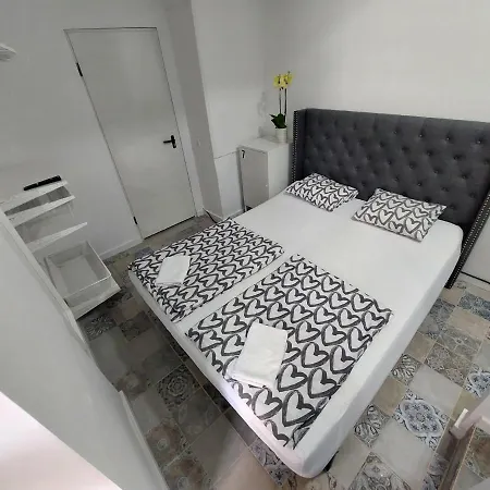 Guest house L83 - And *
